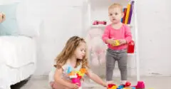 Hvordan kan legetøj være med til at styrke barnet fysisk og mentalt?