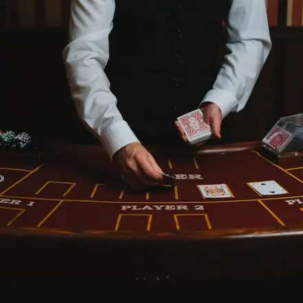 Hvordan kan du få ægte casinostemning med live spil i dit eget hjem?